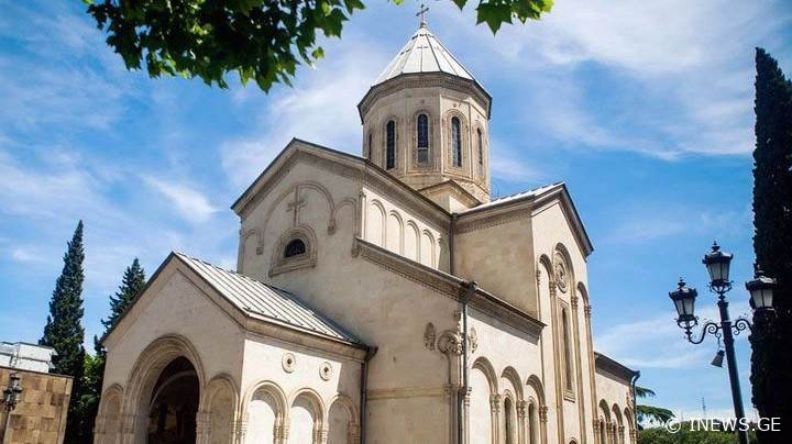 "დარაჯს თავის არეში რკინის საგანი ჩაარტყა" - რა მოხდა ქვაშვეთის ეკლესიაში?