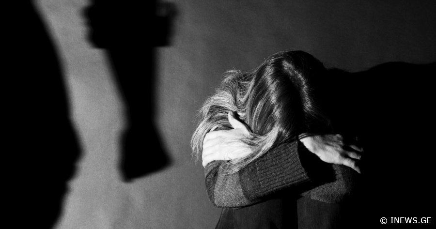 "ემუქრებოდა, რომ თუ ამბავს გაამჟღავნებდა, ოჯახის წევრებს მოუკლავდა" - 16 წლის გოგონაზე ბიძა ძალადობდა