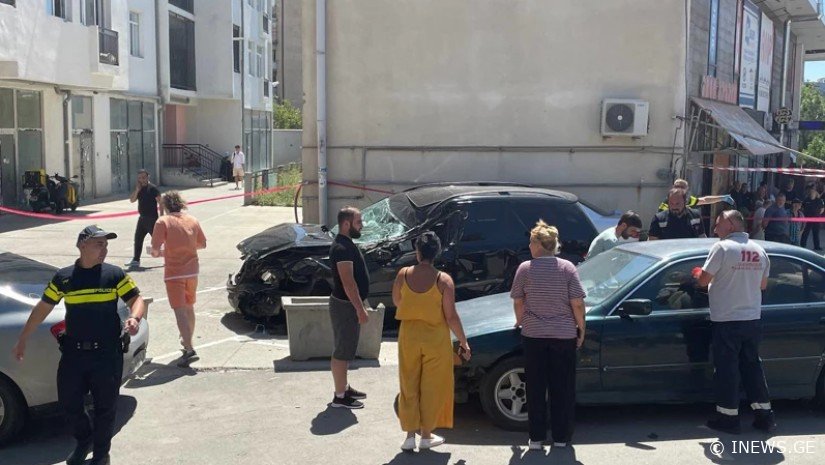 გლდანში, ავარიის შედეგად გარდაცვლილი 25 წლის ორსულია - რა მოხდა ადგილზე