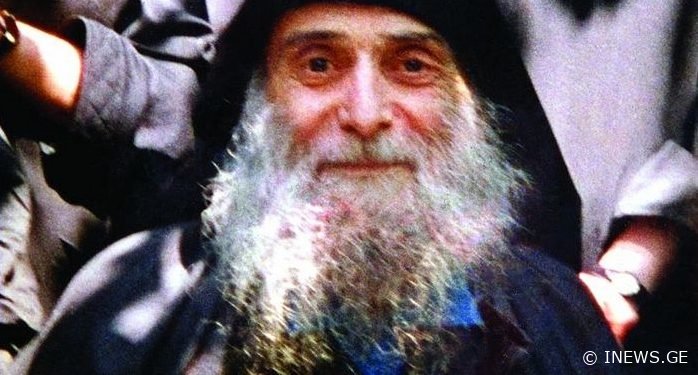 "ხატი ეგდო მიწაზეო. მანქანის საბურავი იყო გადატარებული ზემოდან და მაწვდის ამ ხატს.." - სასწაული, რომელიც მამა გაბრიელის ხატს უკავშირდება