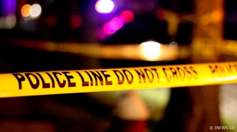 "ქმარმა ჯერ სასტიკად სცემა, შემდეგ კი სახრახნისი 33-ჯერ ჩაარტყა..." - ექიმს საზარელად გაუსწორდნენ