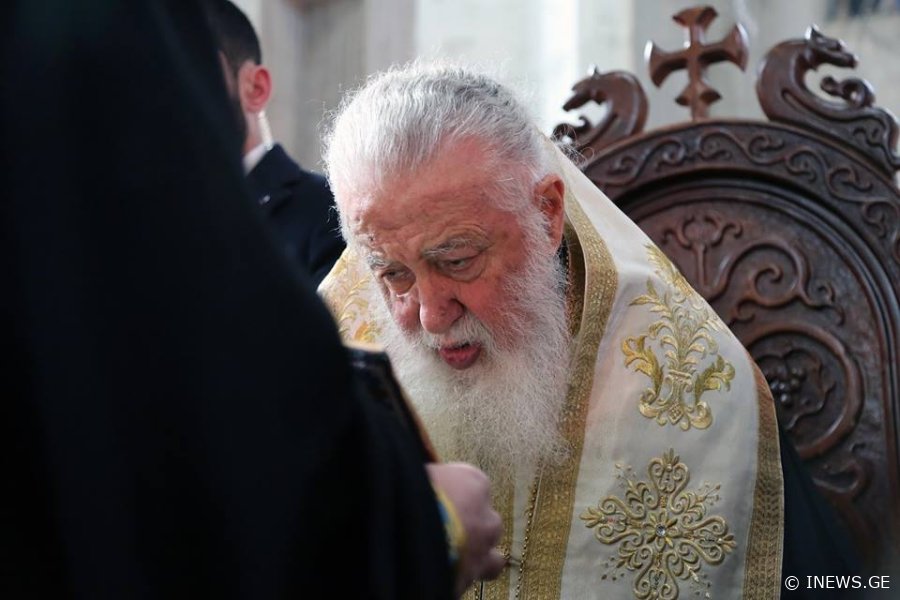 აუცილებლად წაიკითხეთ ეს ლოცვა ყოველი სახლიდან გასვლის წინ და გადასახეთ გზას ჯვარი, მთელი დღე დაცულები იქნებით