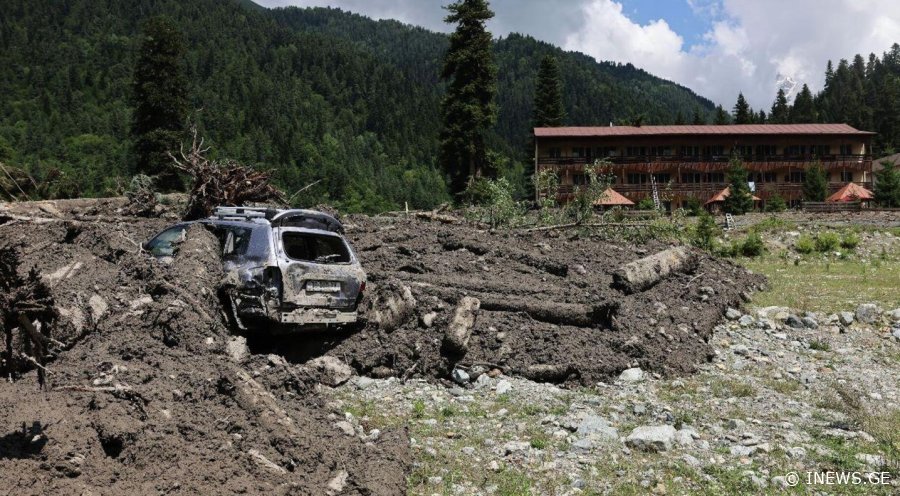 "დღეს ადგილზე არ დამხვდა... ახლაც მეტირება..." - ჟურნალისტი შოვში მიმდინარე ამბებზე