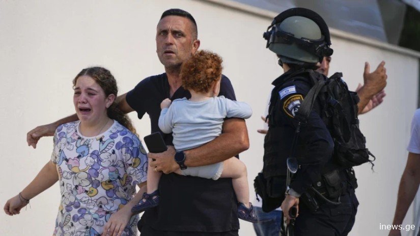 "ვერ გადმოგცემთ რას ვგრძნობ, ეს გაუკეთეს ტერორისტებმა ჩემს შვილებს", - რას აცხადებს ებრაელი მამაკაცი