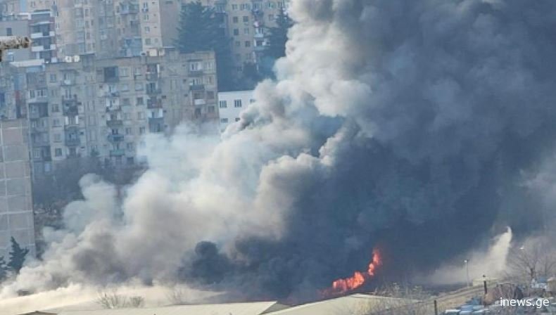 რამ გამოიწვია ვარკეთილში ხანძარი - რა ინფორმაცია ვრცელდება ადგილიდან
