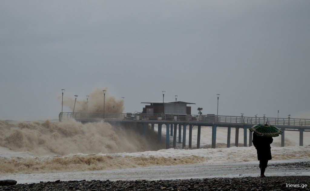 კიდევ ერთი შტორმის საშიშროება - გაფრთხილება სინოპტიკოსებისგან