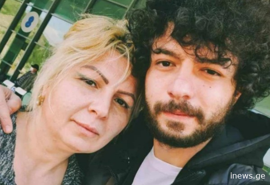 "შვილის საფლავის ქვაზე, ქართველმა ემიგრანტმა დედამ საკუთარი თავი დაახატინა" – რა ფოტოს აქვეყნებს შოთო სიხარულიძე