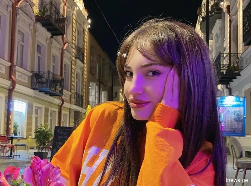 "მეც 14 წლის ასაკში დამნიშნეს... ქორწილამდე 4 დღით წამოვედი სოფლიდან, ძალიან რთული გზა გავიარე და...", -  რას წერს ჩინარა კოჯაევა