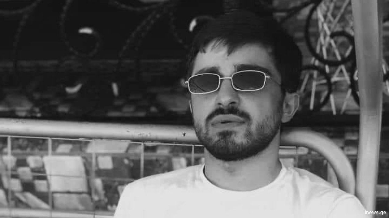 რას ყვება თვითმხილველი თბილისში მომხდარ დიდ ტრაგედიაზე - „მაღალი სიჩქარით, წითელზე გავლისას მოპედს დაეჯახა, „გლოვოს“ კურიერი მძღოლი ადგილზე დაიღუპა – ვიზიარებ ოჯახის უდიდეს მწუხარებას“