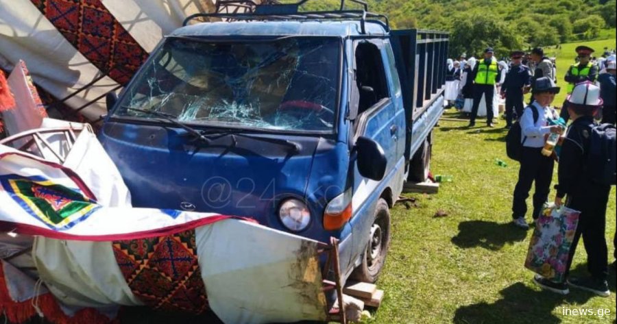 ყირგიზეთში სატვირთო მანქანამ 29 ბავშვი გაიტანა - რა მოხდა ადგილზე