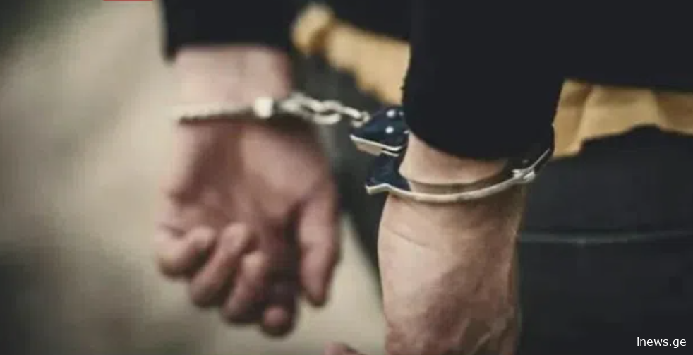 მამინაცვალს შშმ პირი ორი თვის განმავლობაში ოთახში ჰყავდა გამოკეტილი - საქმის სკანდალური დეტალები