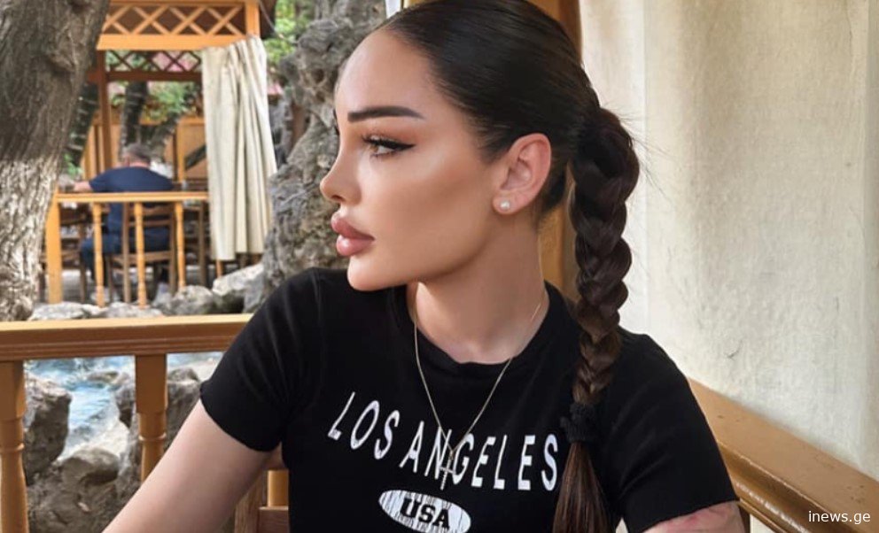 მოქალაქე ელენე ნანობაშვილი სოციალურ ქსელში, მოკლულ კესარია აბრამიძეზე წერს