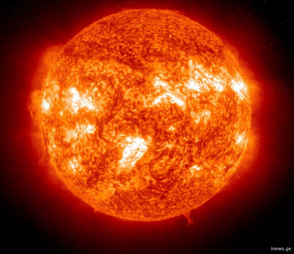 მზის მაქსიმუმი მოსალოდნელზე ადრე დადგება — რა მიზეზზე საუბრობენ