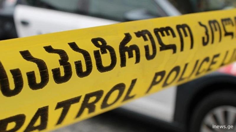 ვრცელდება უმძიმესი ვიდეო – რატომ გაიმეტა 4-მა ახალგაზრდამ შვილის თვალწინ, 40 წლამდე მამაკაცი სასიკვდილოდ?