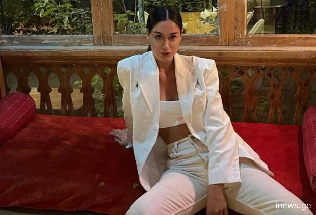 "ვერ გადავადგილდებით ქალაქში, ასე უნდა გაგრძელდეს?" - რას წერს ნინი ბადურაშვილის და?