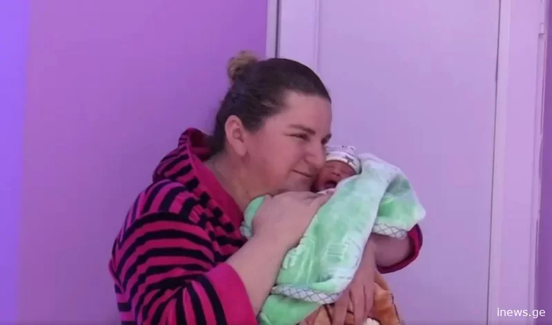 23-წლიანი ლოდინის შემდეგ ზესტაფონელ წყვილს ვაჟი შეეძინა - "ქალბატონი 41 წლის არის, მეუღლე - 56-ის... საკეისრო კვეთა 36 კვირაზე გაკეთდა"