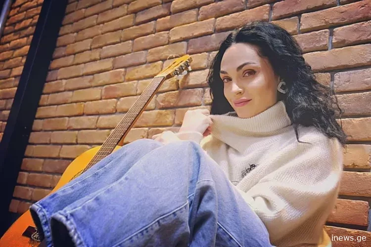 “შეგნებულად არ ვთქვი უარი, რომ 14 დეკემბერს მემღერა მანჰეტენზე, ეი­ფო­რი­ა­ში მყოფ ადა­მი­ა­ნებს, ვინც ბინ­ძურ პირს ის­ვე­ლებთ ჩემ ხსე­ნე­ბა­ზე, რომ ნაცი ვარ, მინ­და შე­მო­გით­ვა­ლოთ…” – რას წერს ნინო ბაშარული ?