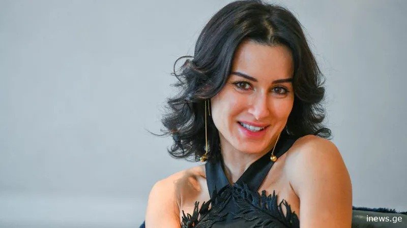 უამ­რა­ვი ჭო­რის მი­უ­ხე­და­ვად და­ზუს­ტე­ბუ­ლი ინ­ფორ­მა­ცია აქამ­დე არ ვრცელ­დე­ბო­და - 48 წლის თინა კანდელაკთან დაკავშირებით ინფორმაცია ვრცელდება