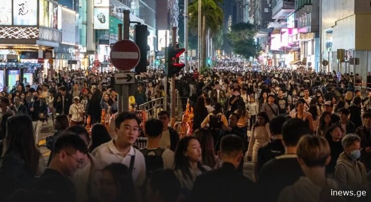 დედამიწის მოსახლეობა 2024 წელს 71 მილიონი ადამიანით გაიზარდა