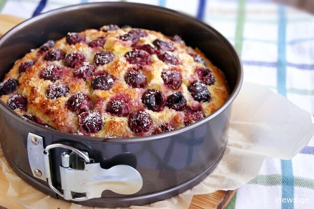 ალუბლის კექსი განუმეორებელი არომატით - სხვა დესერტის გასინჯვა აღარც მინდება