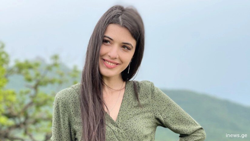 თურმე ვის ჰგავს - რას აქვეყნებს მომღერალი მარიამ ელიეშვილი დედასთან ერთად