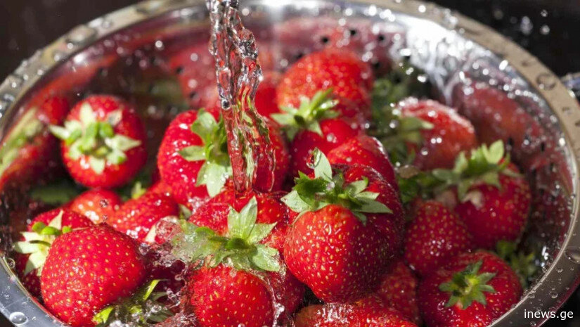 როგორ გავრეცხოთ მარწყვი სწორად? - რას გვირჩევს სურსათის უვნებლობის სპეციალისტი