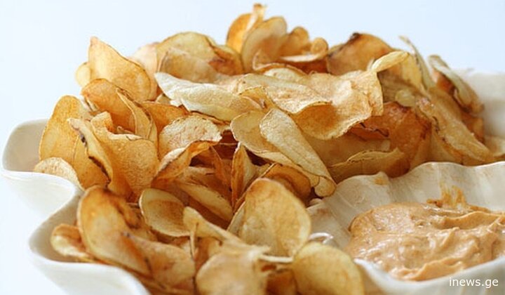 რას გვიმალავენ ჩიფსებში – საშიში ნივთიერება, რომელიც უკვე ბევრჯერ მიგიღიათ
