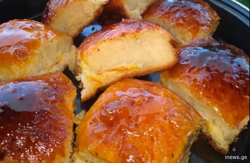 ყველაზე ფუმფულა და გემრიელი ფუნთუშები – მკითხველის რეცეპტით