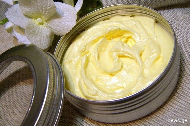 კრემის ბევრი რეცეპტი არსებობს, მაგრამ მხოლოდ ეს არის კლასიკური მოხარშული კრემი